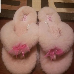 Kids Ugg slippers